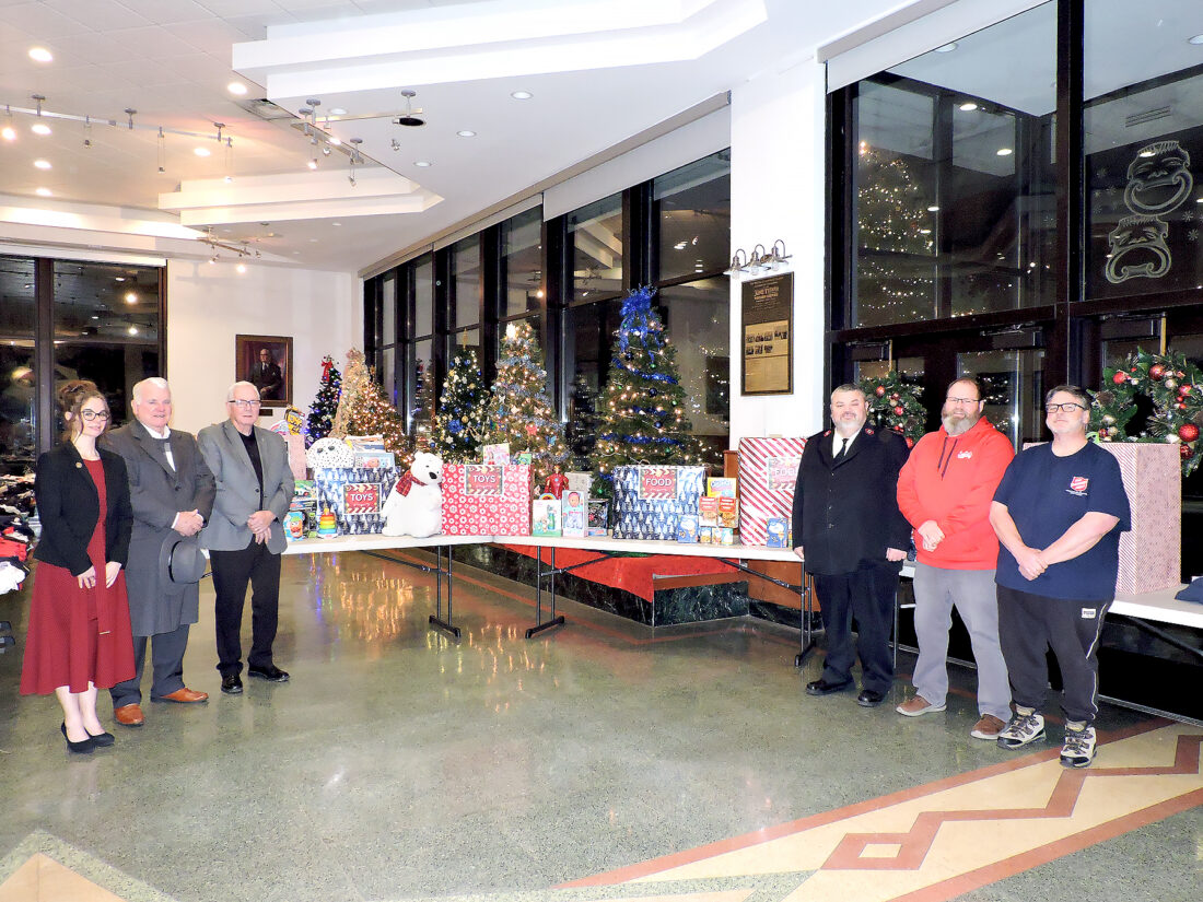 Christmas giving | News, Sports, Jobs - Weirton Daily Times - Vimarsana News